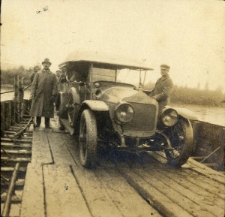 51. Na promie w Kołaczycach. "Minerwa" 1920