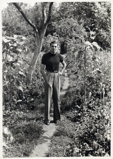 35. Max Viscontini. W ogrodzie. Załuż, 1937