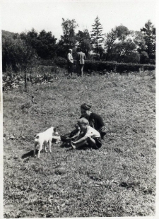 135. [Pani Neumanowa z synkiem. 1938]