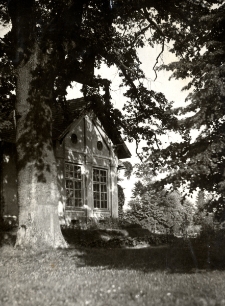 44. [Fragment domu w Zasławiu]