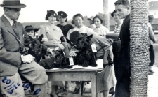 157. [Stefan Wiktor z psami. 20 IX 1930]