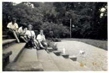 30. Ja, Tunia D., Lula W. i Malin. Jasion&oacute;w, 1936